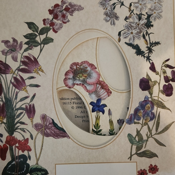 Vintage FLORAL ELEGANCE PHOTOGRAPH ALBUM - Picture 3 of 10